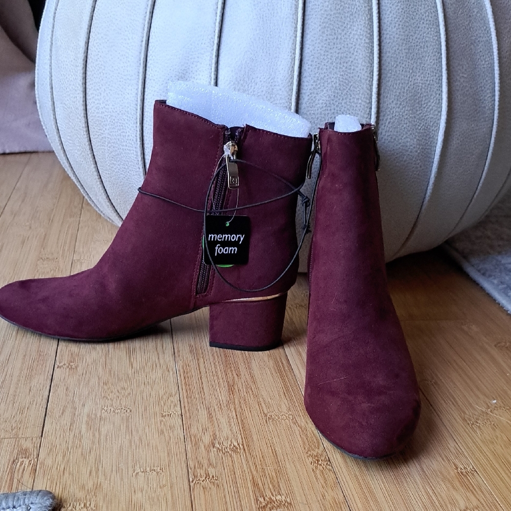 Liz Claiborne Wine Boots